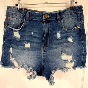 Kendall & Kylie high rise jean shorts, distressed high rise sz. 31